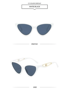 Vues frontale et latérale de lunettes œil de chat avec décorations perle et dorées