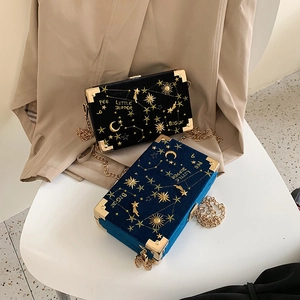 Sac Bandoulière Boîte En Velours Broderie Ciel Étoilé Avec Chaîne Dorée Serrure Vintage Sac À Épaule Soirée Pour Femmes