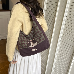 Fashionable houndstooth tote bag with cat print and large capacity shoulder strap