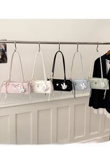 Sacs à bandoulière à nœud en plusieurs couleurs avec breloques lapin mignonnes
