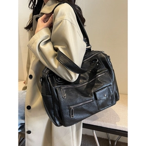 Fashionable black large capacity multi-pocket PU leather tote bag with zip detailing
