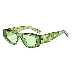 Lunettes De Soleil Rétro À Petite Monture PC Protection UV400 Vintage Œil De Chat Géométrique Mode Voyage
