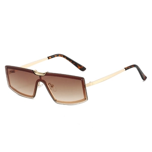 Fashion oversized gradient brown lens sunglasses with gold wing metal accents
