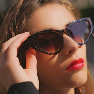 Lunettes De Soleil Œil De Chat Femme Rétro Vintage Monture PC Branches Métalliques UV400 Mode