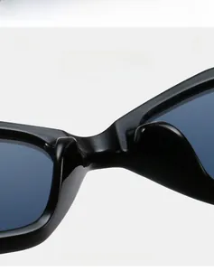 Detail of high quality material with ergonomic nose pads on black square sunglasses