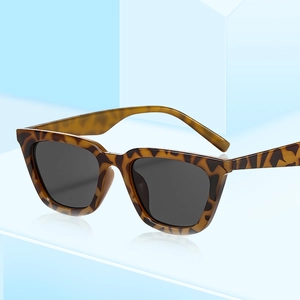 Modern leopard print square frame sunglasses with dark grey lenses in 45-degree view