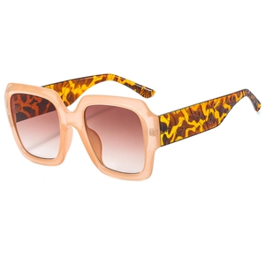 Lunettes de soleil carrées vintage roses avec branches léopard et verres dégradés