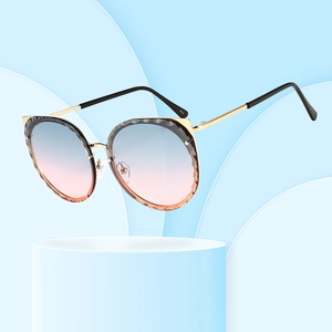 Retro Fashion Cat Eye Women Sunglasses Metal PC UV400 Gradient Lenses Scalloped Cut Edge Shades