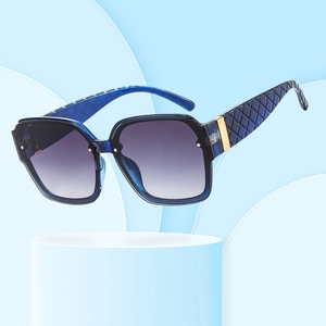 Square Sunglasses UV400 Protection PC Frame Quilted Texture Temples Vintage Fashion Gradient Lens Unisex Streetwear