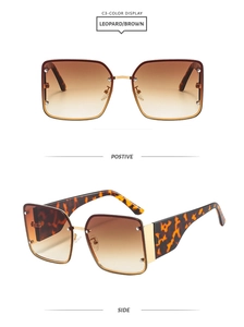 Vue détaillée des lunettes de soleil carrées léopard avec des verres dégradés marron chic