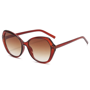 Fashionable oversized irregular polygonal sunglasses with brown gradient lenses and frame