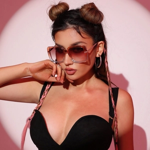 Square Large Frame Sunglasses For Women PC Gradient Lens UV400 Protection Metal Textured Temples Fashion Streetwear