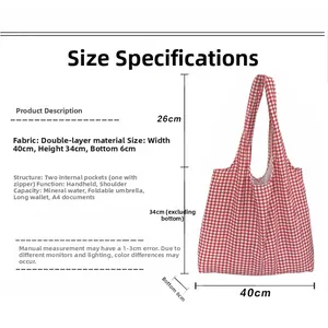 Tabella delle taglie con dimensioni 40x34x6cm e dettagli interni della borsa a quadri