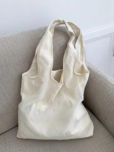 Sac fourre-tout élégant en organza crème avec broderie papillon blanche et double couche