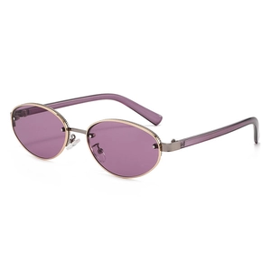 Lunettes de soleil ovales rétro avec verres violets et monture argentée texturée