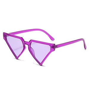 Lunettes de soleil triangulaires violettes à monture transparente pour la mode de plage