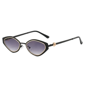 Fashionable rhombus metal sunglasses with black frame and purple gradient lenses