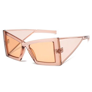 Lunettes de soleil œil-de-chat géométriques avec monture rose et verres orange clair