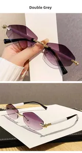 Détails de lunettes de soleil hexagonales sans monture en Double Grey et doré