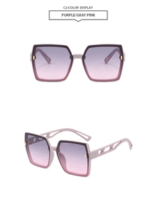 Vue détaillée de lunettes de soleil carrées roses avec verres dégradés violets et métal