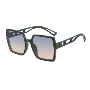 Lunettes de soleil carrées modernes avec monture vert foncé et verres dégradés