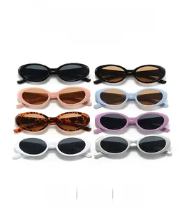 Grille détaillée montrant des lunettes de soleil œil de chat en plusieurs couleurs rétro