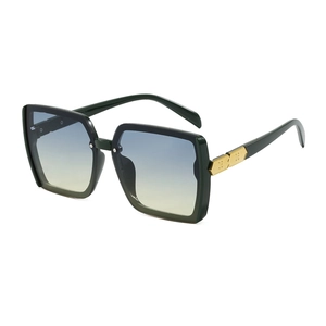 Oversized Square Sunglasses UV400 Protection PC Frame Retro Fashion Eyewear For Outdoor Travel Shopping Unisex
