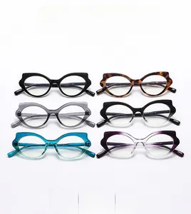 Collection de montures de lunettes œil-de-chat noires, écailles et dégradées
