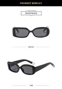 Vues de face et de côté de lunettes de soleil rectangulaires noires à détails argentés