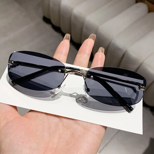 Rimless Rectangle Sunglasses Fashion Metal Frame UV400 Protection Trendy Travel Eyewear For Women Men