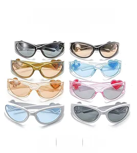 Detailed grid showing Y2K cat-eye sunglasses with heart accents in eight vibrant colors
