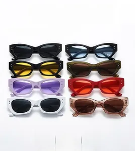 Collection de lunettes de soleil œil de chat octogonales en huit coloris tendance