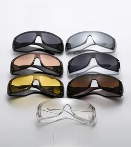 Matrix view of oversized Y2K fashion sunglasses showing seven lens color variations