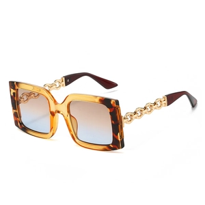 Square Sunglasses Large Frame PC UV400 Protection Metal Chain Temples Retro Fashion Street Style For Women