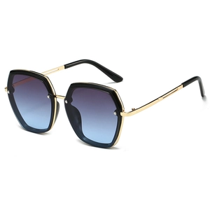 Fashionable oversized hexagonal sunglasses with black frame and purple gradient lenses