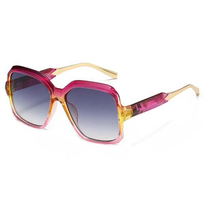 Lunettes de soleil oversize tendance avec monture dégradée et fines branches en métal doré