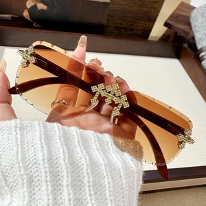 Rimless Square Sunglasses For Women Metal Wood Grain Temples Rhinestone Cross Decor Gradient Lens UV400 Fashion