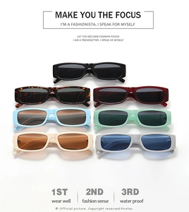 Lunettes de soleil rectangulaires rétro en couleurs variées avec icônes de propriétés