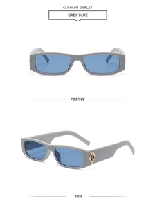 Détails de lunettes de soleil rétro carrées avec monture grise et verres bleus foncés