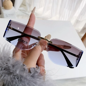 Cool rimless curved square sunglasses with gradient lenses and gold metal details