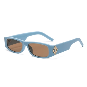 Lunettes de soleil rétro bleu ciel à monture carrée épaisse avec des verres marron