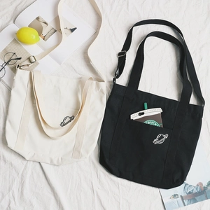 Borsa tote in tela minimalista con ricamo a pianeta in stile nero e bianco