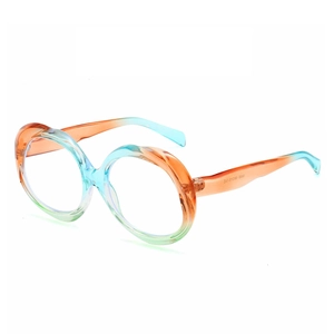 Fashionable oval retro sunglasses with a three-color gradient frame and clear lenses