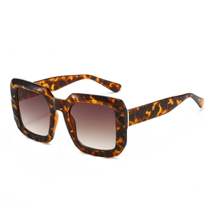 Classic rectangle tortoiseshell sunglasses with brown gradient lenses and gold accents