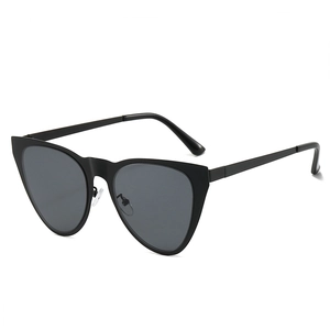 Retro matte black cat eye sunglasses with dark grey lenses for a stylish minimalist look
