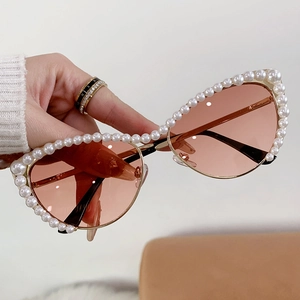Cat Eye Sunglasses With Artificial Pearl Metal Frame UV400 Protection Vintage Luxury Fashion Eyewear For Women