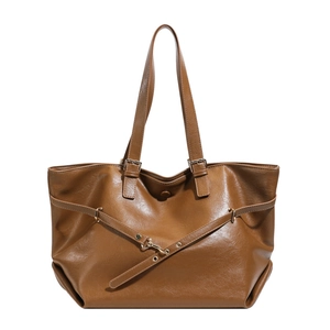 Borsa tote vintage marrone di grande capacità in similpelle con fibbie metalliche