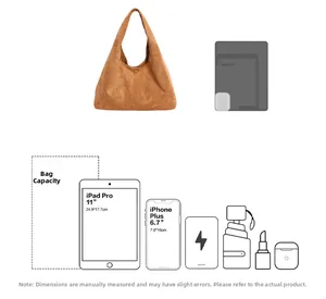 Sac hobo en daim marron montrant sa grande capacité pour iPad 11 pouces et essentiels
