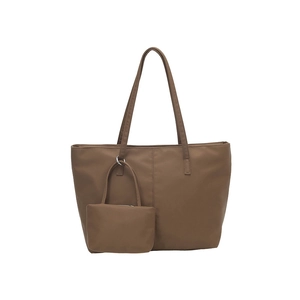 Ensemble cabas en nylon marron avec pochette assortie et longues bretelles pour femme