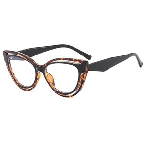 Fashionable cat eye blue light blocking glasses in tortoiseshell and black frames